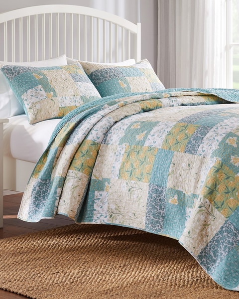 Greenland Home Fashions Evangeline Quilt Set